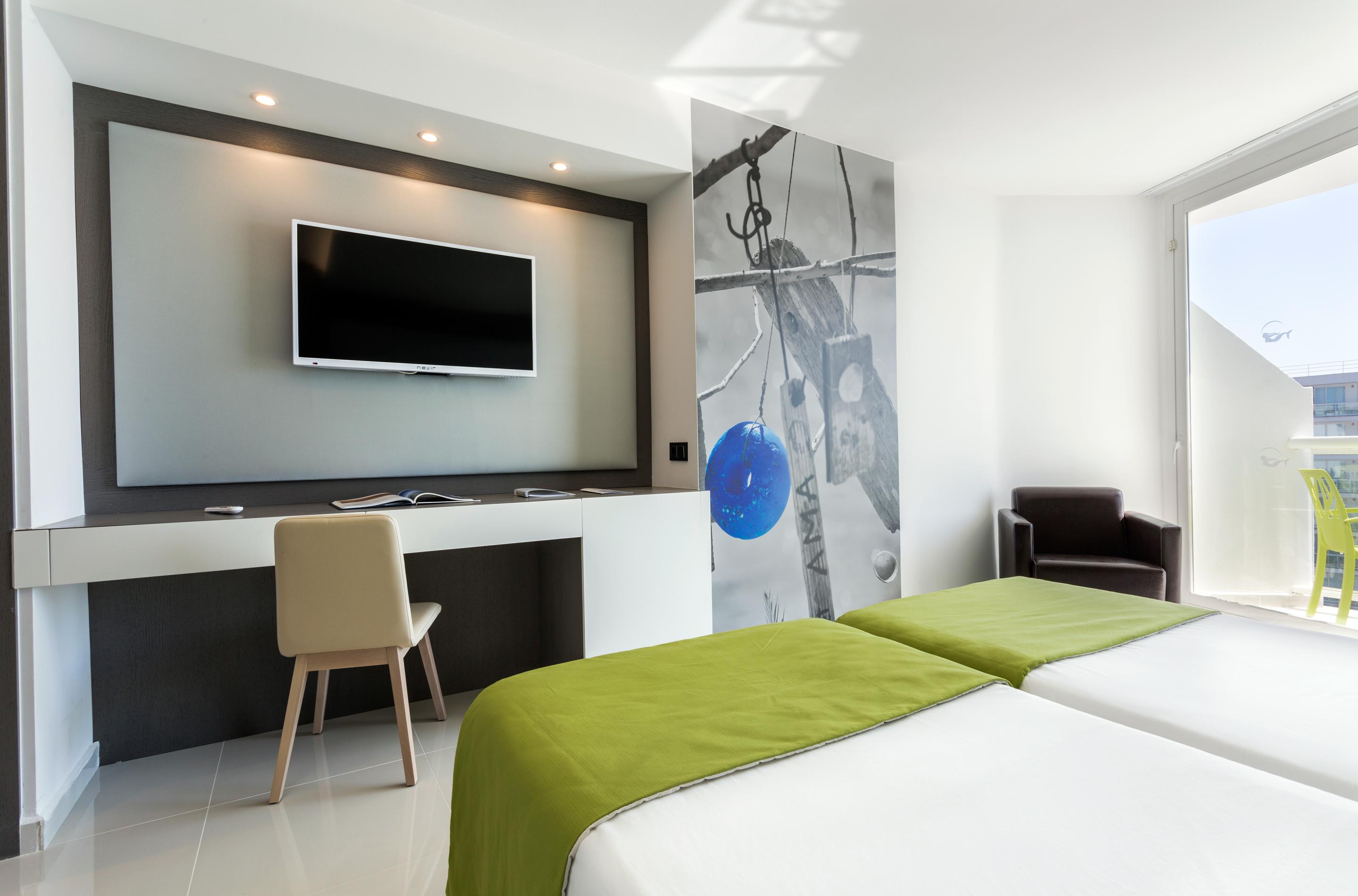 The Ibiza Twiins - 4* Sup Hotell Playa d'en Bossa Rum bild