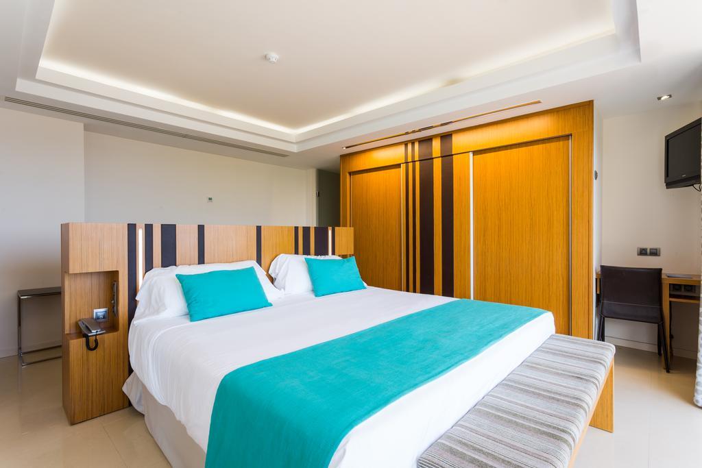 The Ibiza Twiins - 4* Sup Hotell Playa d'en Bossa Exteriör bild